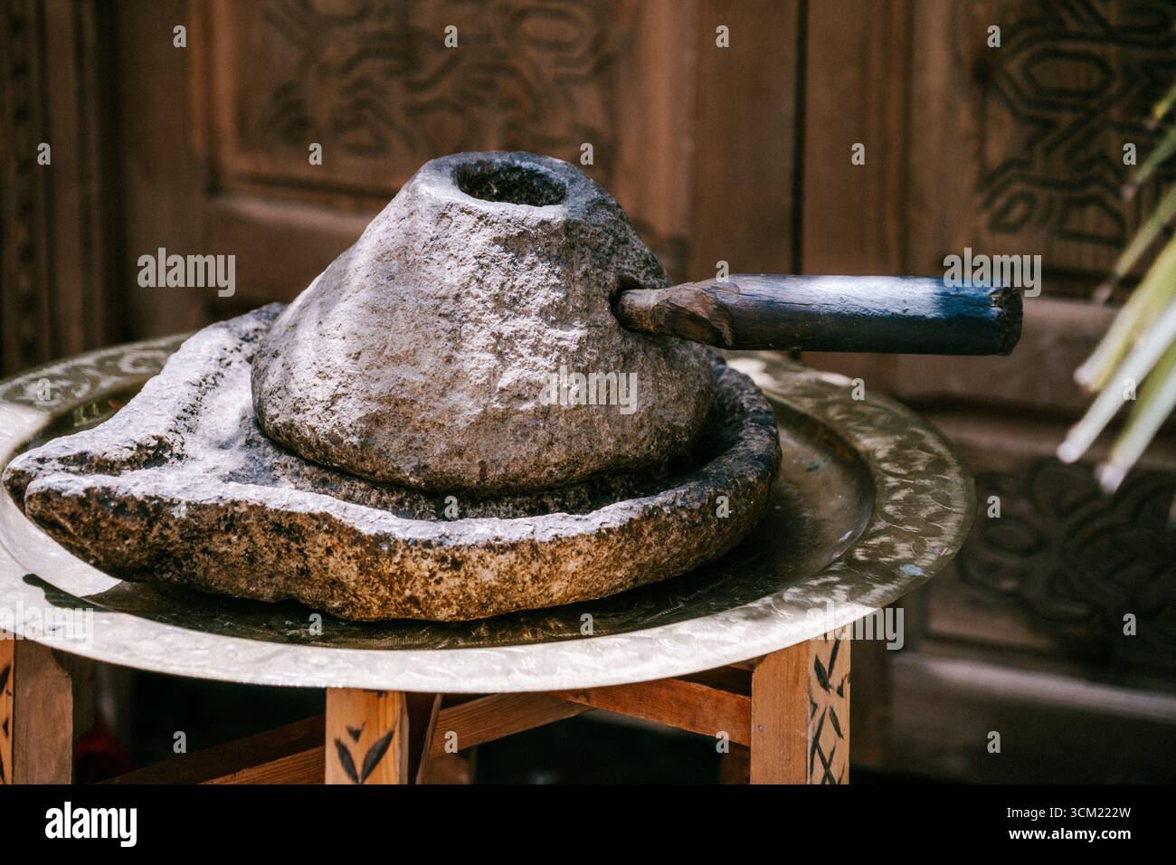 Traditionelle Marokkanische Steinmühle – Marrakesch, Marokko Stockfoto