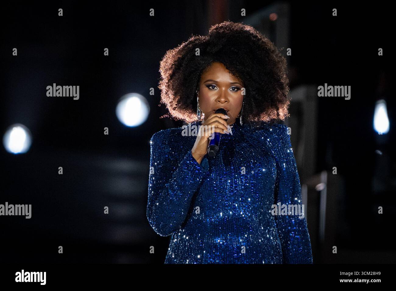 Vatikanstadt, Vatikan, am 13. September 2025. Jennifer Hudson tritt auf der Bühne während der Veranstaltung „Grace for the World“ auf dem Petersplatz auf. Credits: Stefano Costantino TTL / Alamy Live News Stockfoto