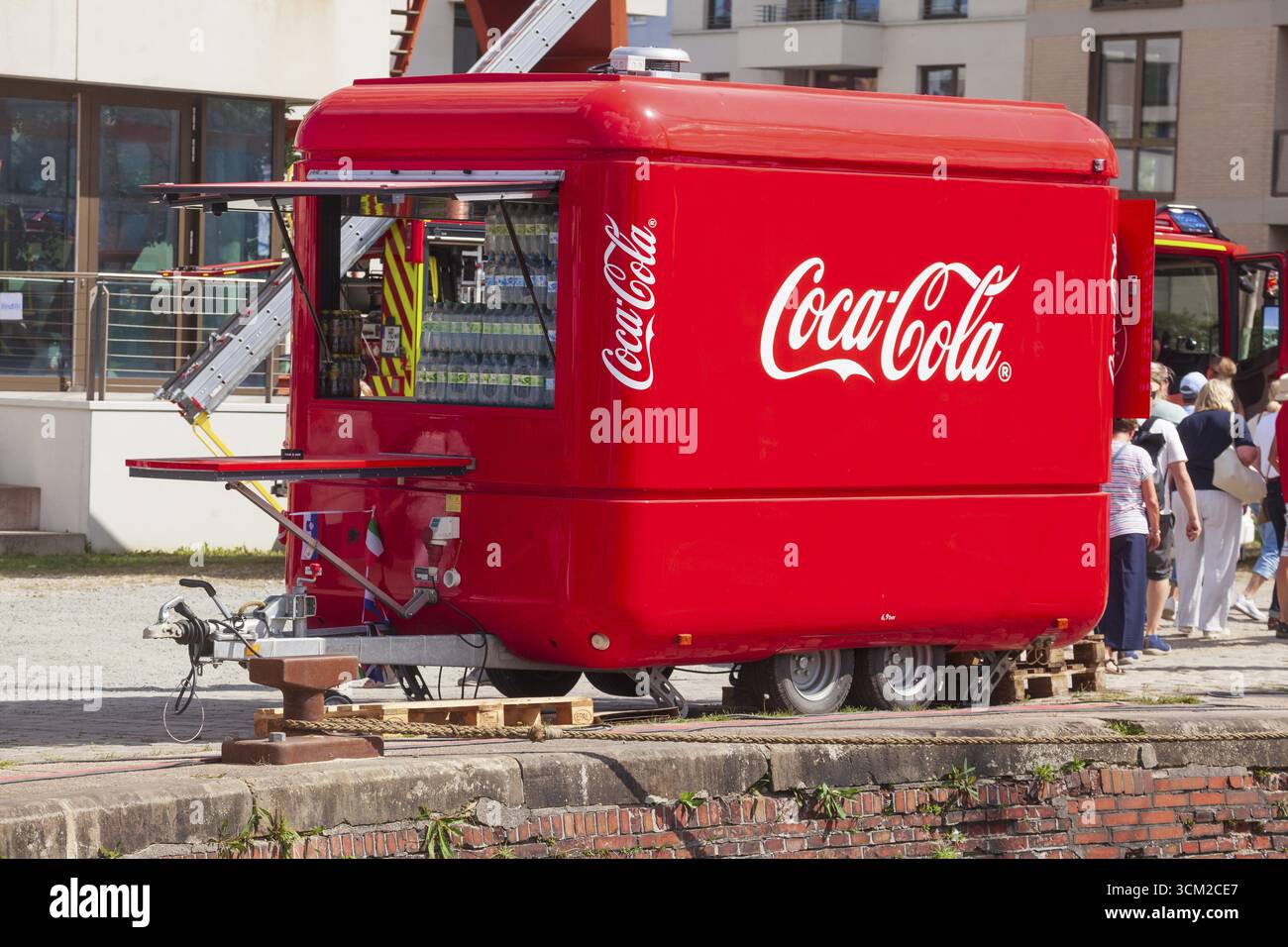 Verkaufsstand von Coca Cola in einer Snackbar im Sail, Bremerhaven, Bremen, Deutschland Stockfoto