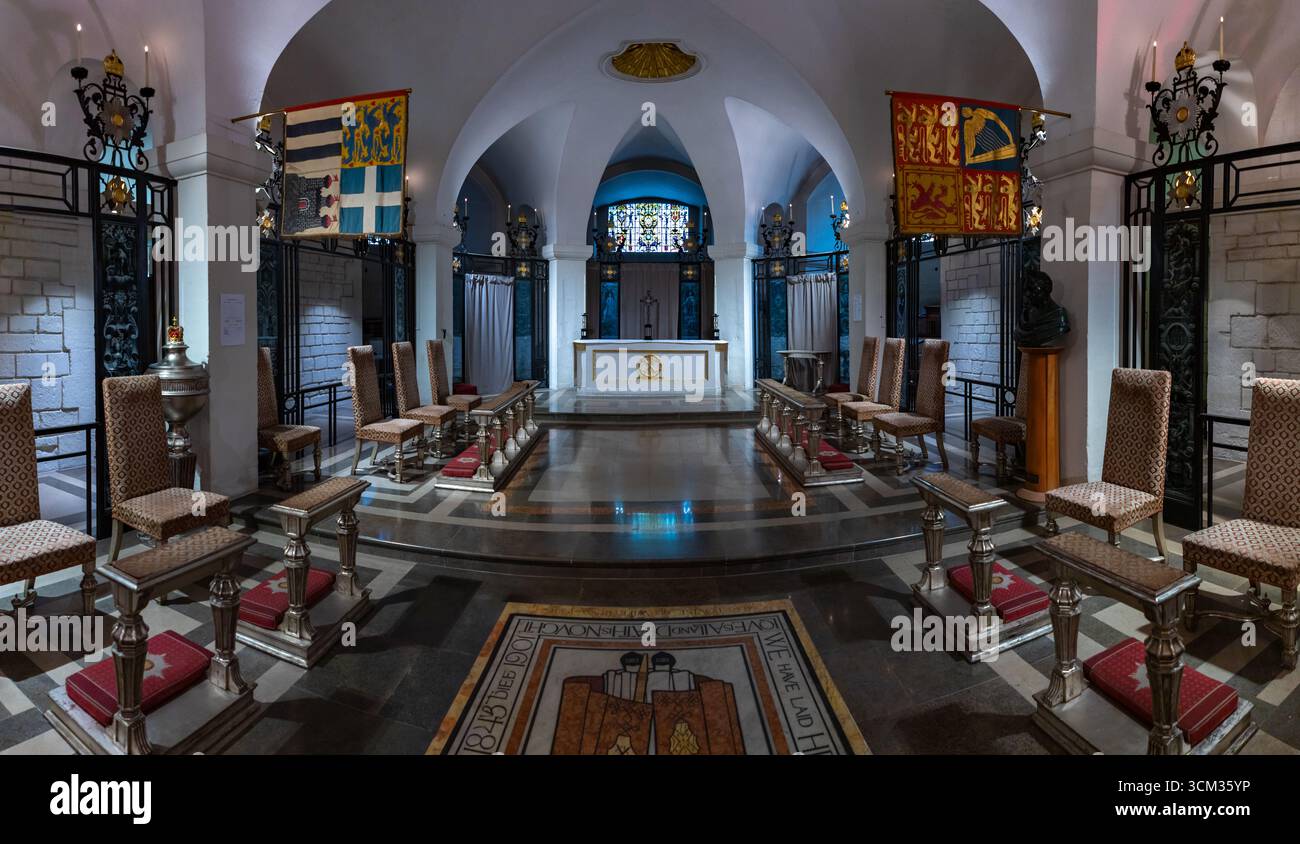 Ein Bild des Ordens des Britischen Reiches oder der St. Faith's Chapel in der Krypta der St. Paul's Cathedral in London. Stockfoto