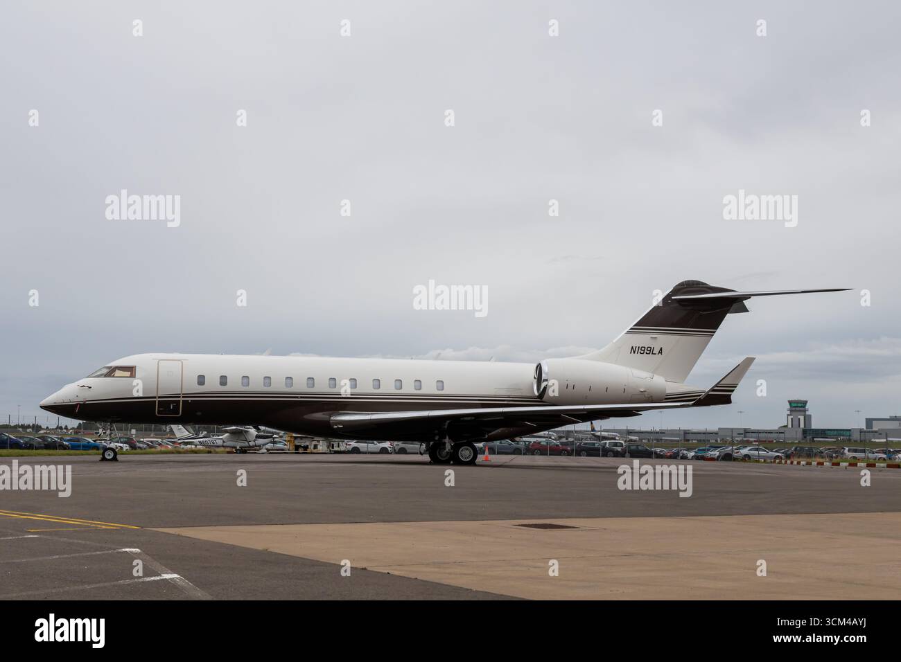 N199LA Bombardier Global 6000 Bristol Airport TVPX Aircraft Solutions Inc 14/09/2025 Stockfoto