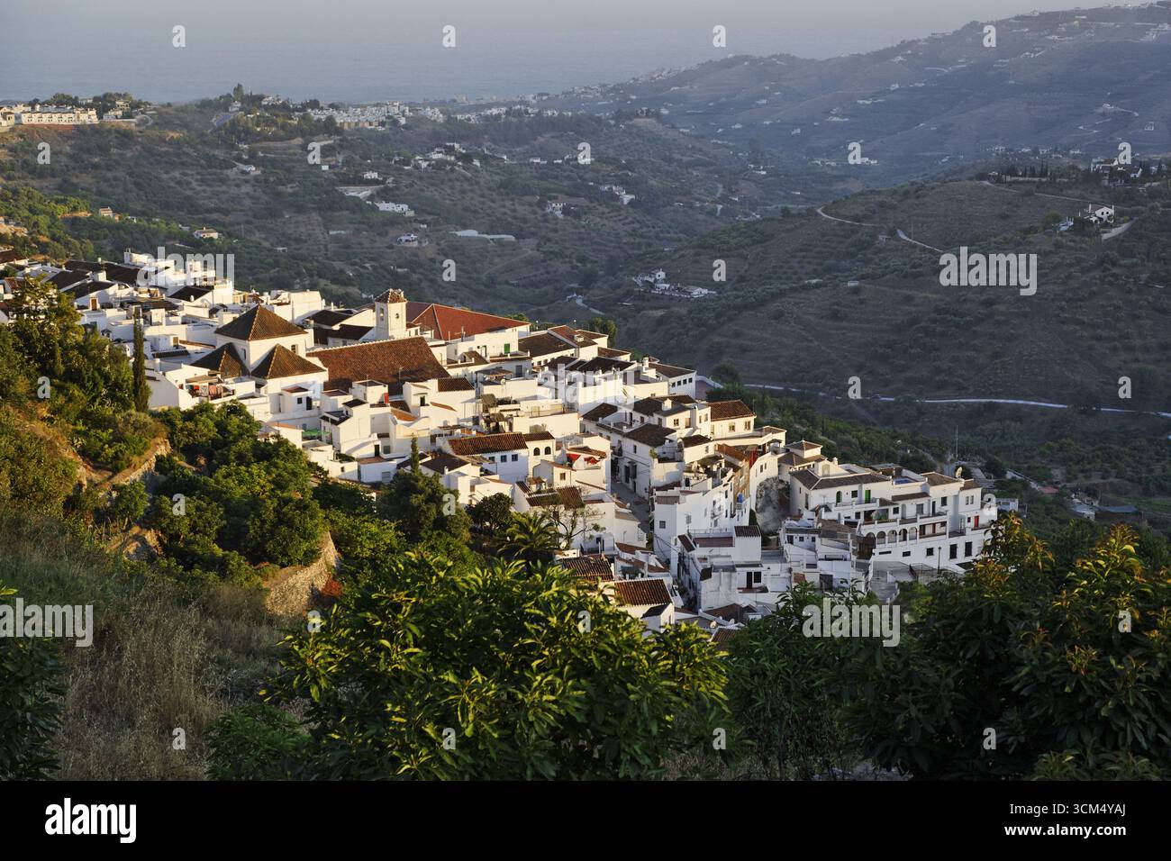 Blick über Frigiliana, Andalusien, Spanien Stockfoto