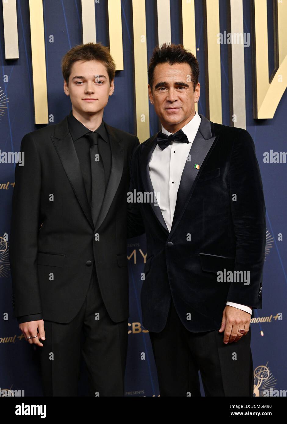 Los Angeles, Usa. September 2025. (L-R) Henry Farrell und Colin Farrell kommen am Sonntag, den 14. September 2025, zu den 77. Jährlichen Primetime Emmy Awards im Peacock Theater in Los Angeles. Foto: Chris Chew/UPI Credit: UPI/Alamy Live News Stockfoto