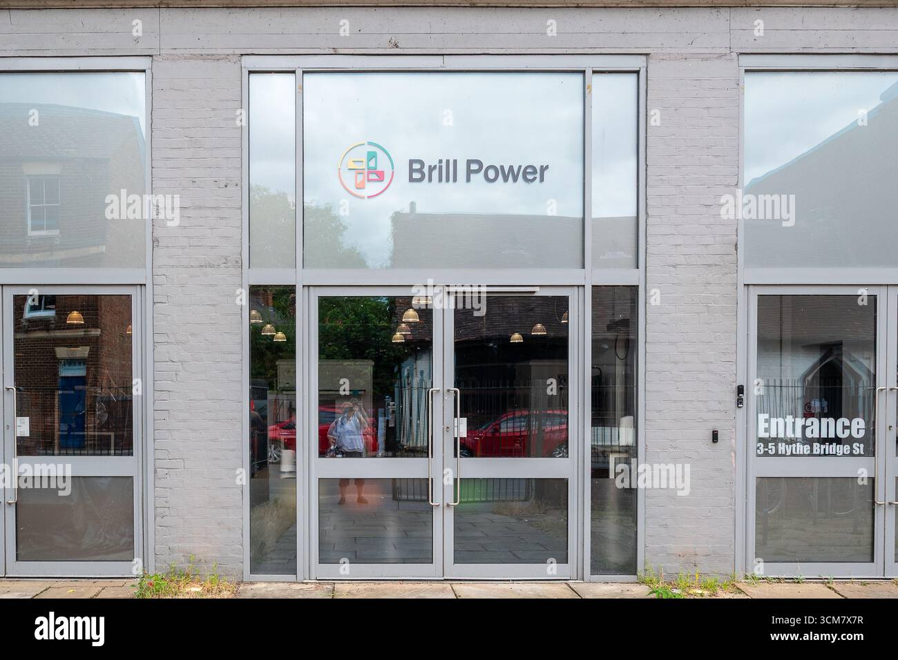 Oxford, Großbritannien 9. Juli 2025 Eintritt zur Brill Power Company, spezialisiert auf Batterieinformationen Stockfoto