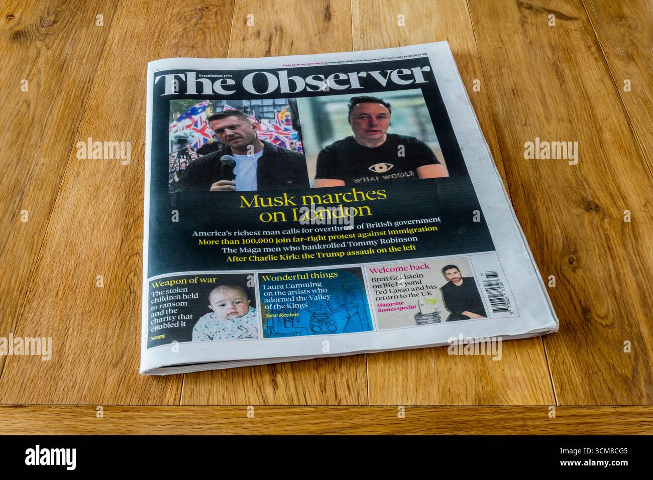 14. September 2025. Die Titelzeile im Observer lautet: Musk Marches on London. Stockfoto