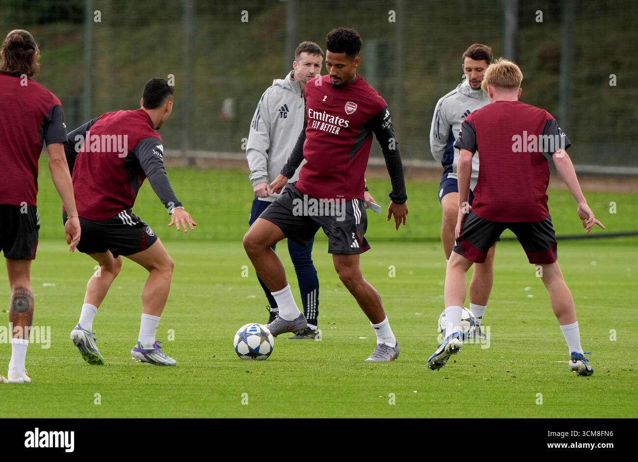 William Saliba von Arsenal während eines Trainings im Sobha Realty Training Centre in London. Bilddatum: Montag, 15. September 2025. Stockfoto