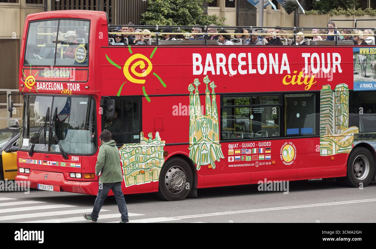 Barcelona Stadtbesichtigung, Stadtbesichtigung, Bus, Bustour, Sightseeing, Barcelona, Katalonien, Spanien, Europa, Stadtbesichtigung, Tourismus, Europa Stadtbesichtigung, Katalonien, Stadt Stockfoto