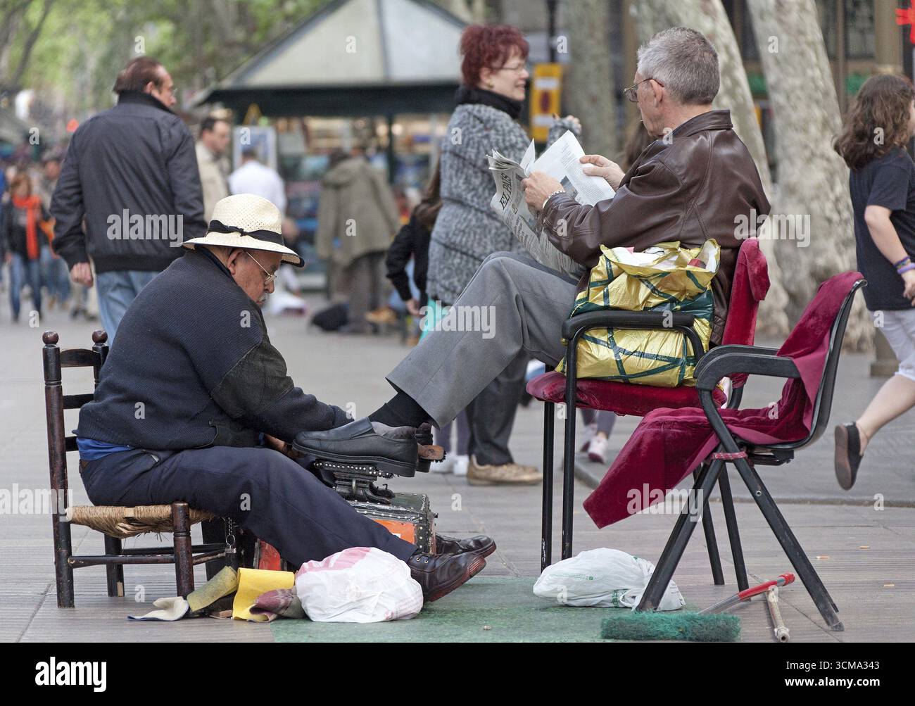 Schuhputzer auf der Rambla, Ramblas, Rambles, Fußgängerzone, Barcelona, Katalonien, Spanien, Europa, Stadtbesichtigung, Tourismus, Stadtbesichtigung Europa, Tourismuszentrum Stockfoto