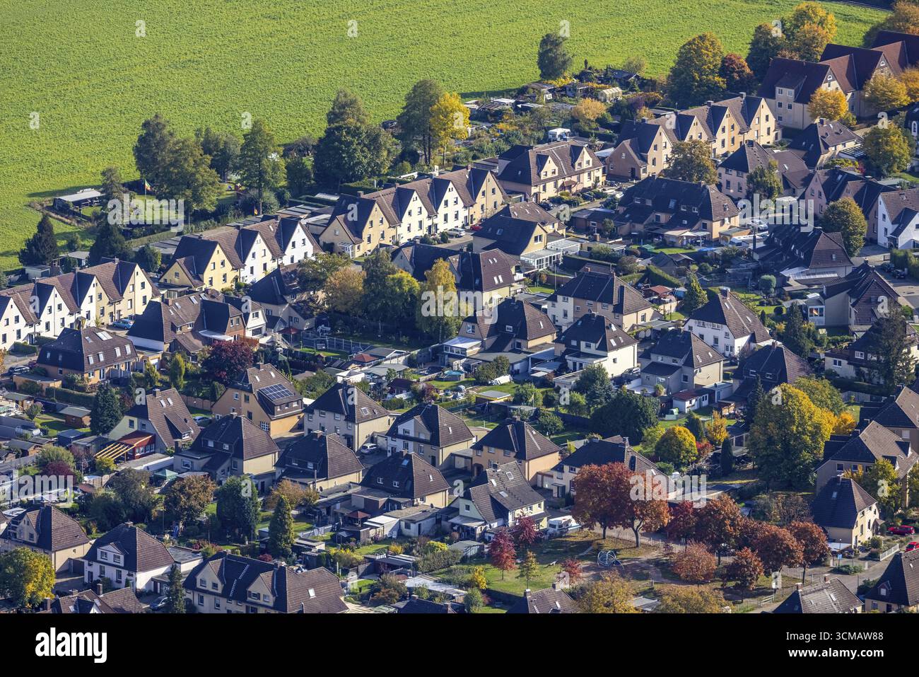 Luftaufnahme, Arbeiterwohnheim Kolonie Maximilian, Fritz-Erler-Straße, Uentrop, Hamm, Ruhrgebiet, Nordrhein-Westfalen, Deutschland, DE, Eisenwerk Stockfoto