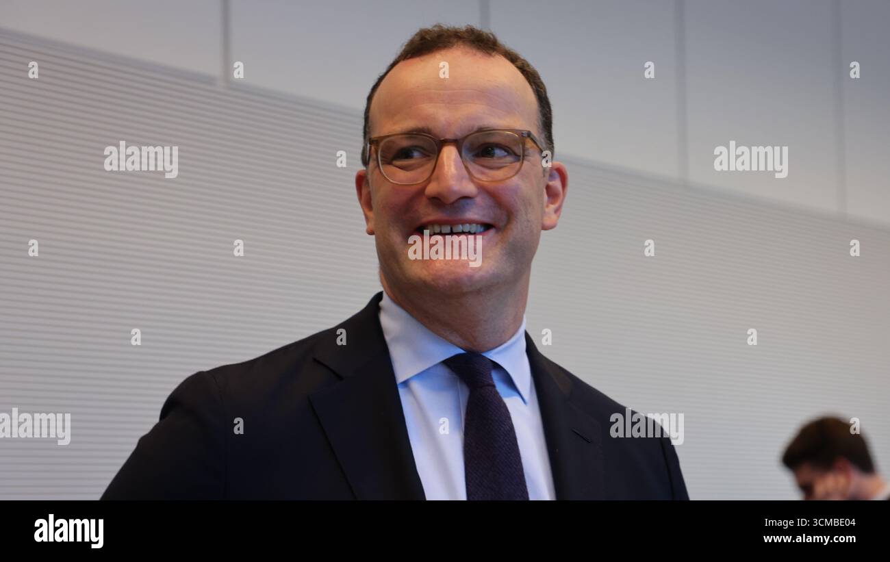 Berlin, Deutschland, 15. September 2025. Pressemitteilung vor dem Fraktionssitzung mit dem Vorsitzenden der CDU/CSU-Fraktion. Foto: Klaus Kroenert Credit: Klaus Kroenert/Alamy Live News Stockfoto