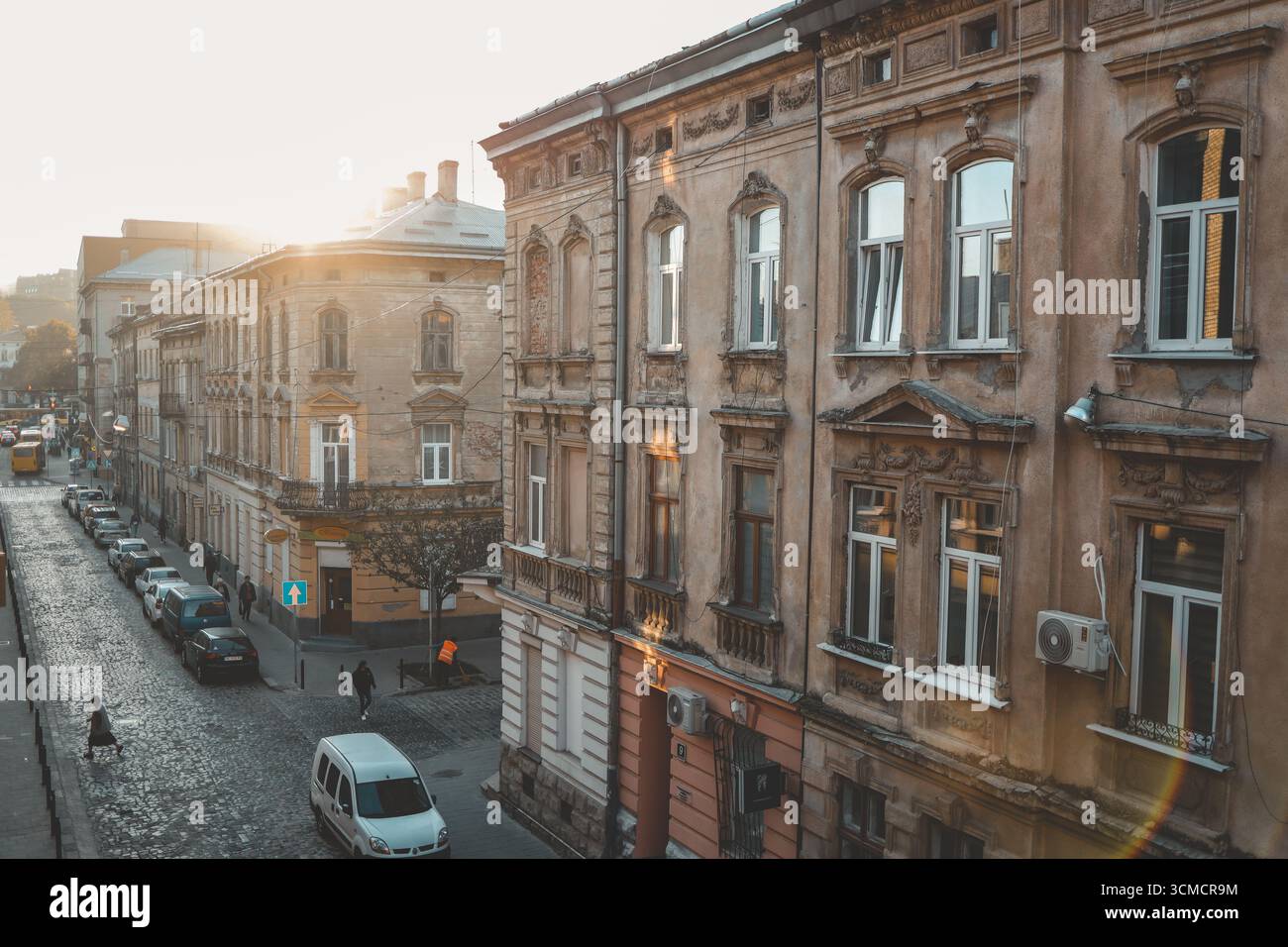 Lviv Altstadt Panoramablick bei Sonnenaufgang. Stockfoto