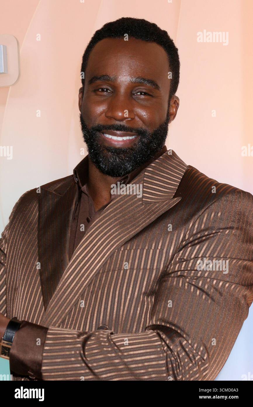 September 15, 2025, West Hollywood, CA, USA: LOS ANGELES - 14. SEP: Tramell Tillman bei der AppleTV+ Post Emmy Party in Ysabel am 14. September 2025 in West Hollywood, CA (Credit Image: © Kay Blake/ZUMA Press Wire) NUR REDAKTIONELLE VERWENDUNG! Nicht für kommerzielle ZWECKE! Stockfoto