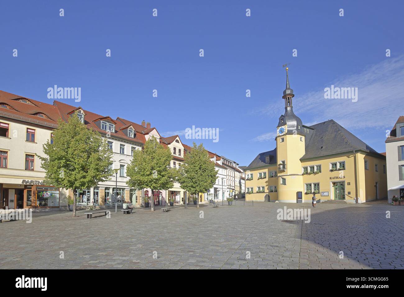 Marktplatz und Rathaus mit Kammturm, Renaissance, Markt, Apolda, Thüringen, Deutschland Stockfoto