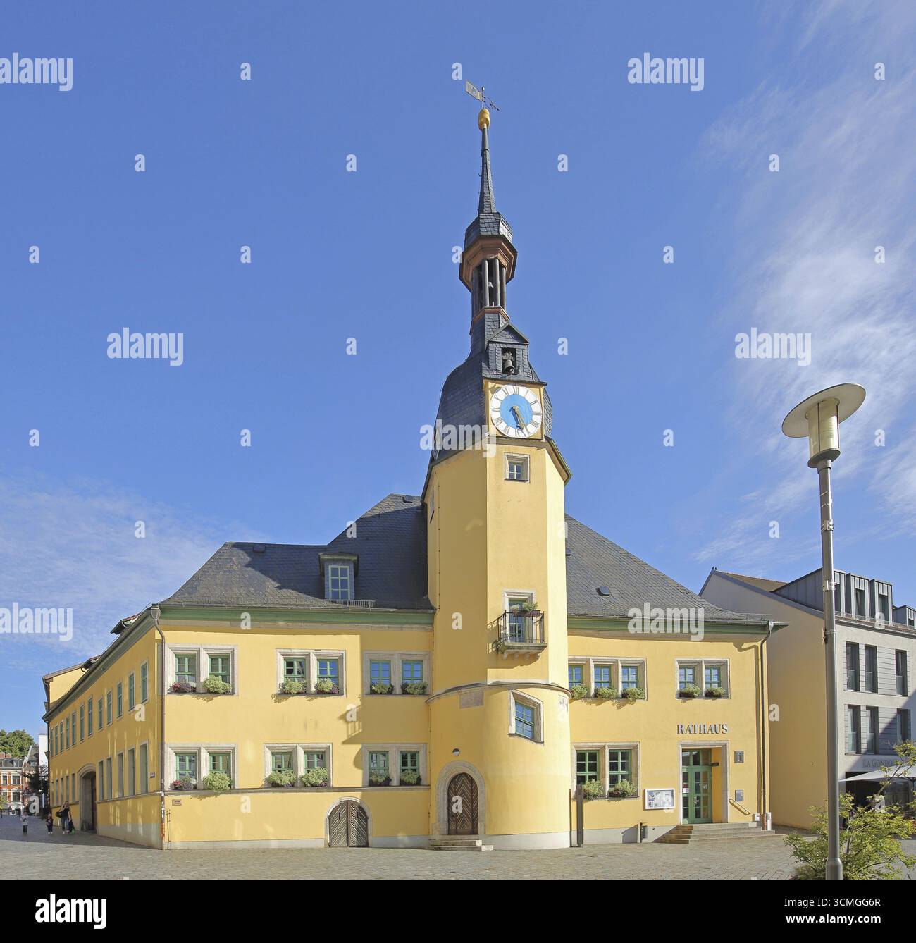 Rathaus der Renaissance mit Kammturm, Marktplatz, Apolda, Thüringen, Deutschland Stockfoto