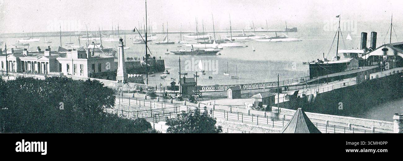 The West Pier, Kingstown (heute Dún Laoghaire), Dublin, Irland, um 1902 Stockfoto The West Pier, Kingstown (heute Dún Laoghaire), Dublin, Irland, um 1902 Stockfoto