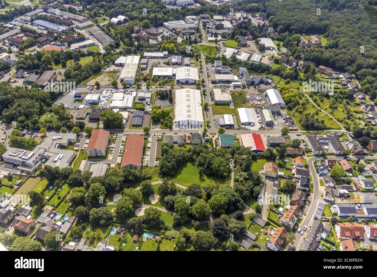 Luftaufnahme, Gewerbegebiet Felix-Wankel-Straße im Landkreis Heeren-Werve, Kamen, Ruhrgebiet, Nordrhein-Westfalen, Deutschland, DE, Europa, Kommerz Stockfoto