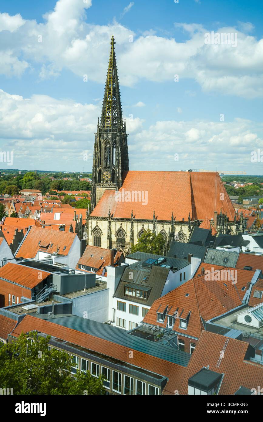 Aus der Vogelperspektive, Altstadt mit Sankt Lamberti, katholische Kirche St. Lambert, Münster, Nordrhein-Westfalen, Deutschland, Europa Stockfoto