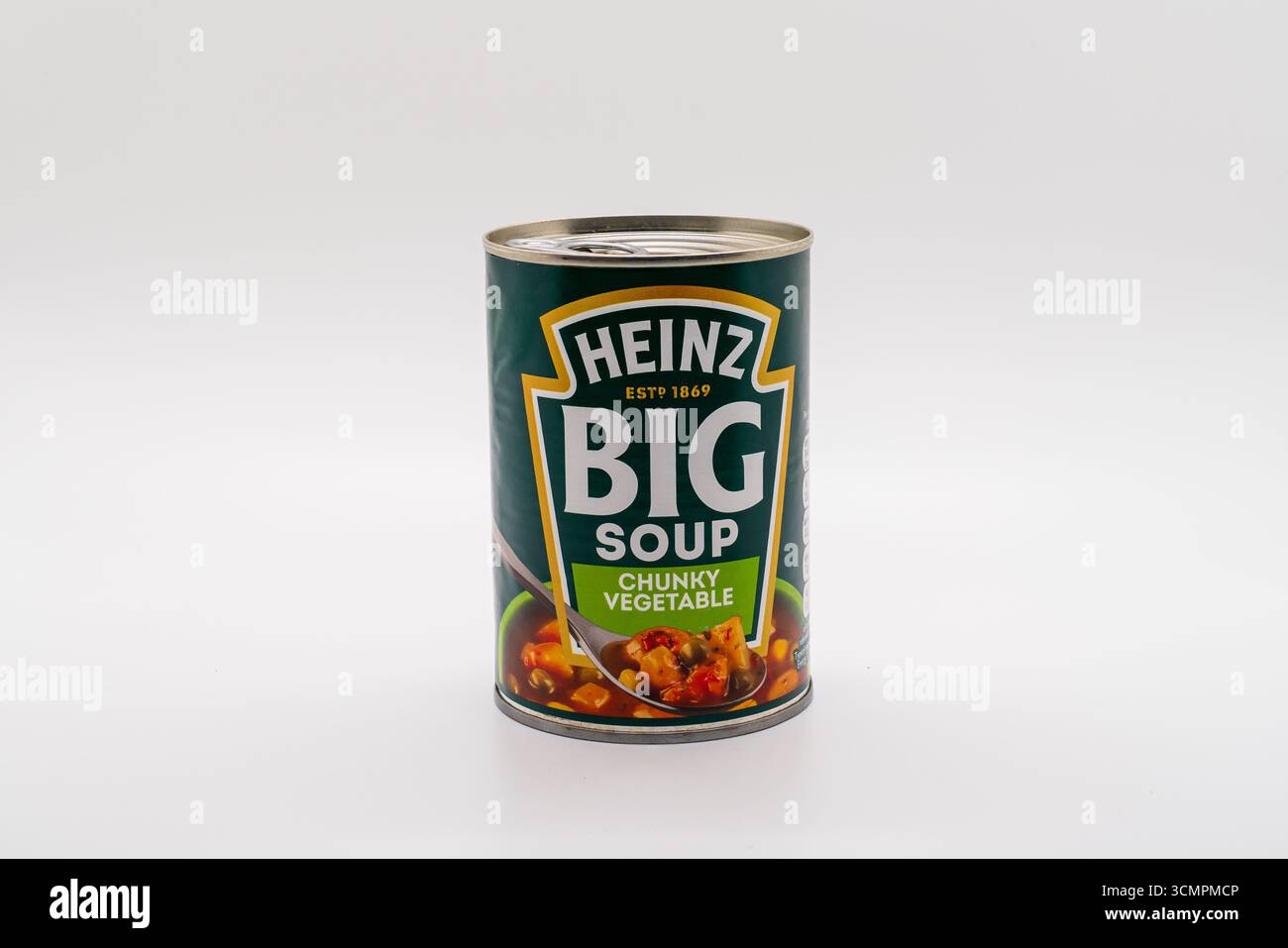 Wolverhampton, Vereinigtes Königreich - 17. September 2025: Dose mit Chunky Gemüsesuppe, einem Lebensmittel, das von Heinz in Großbritannien hergestellt wird Stockfoto