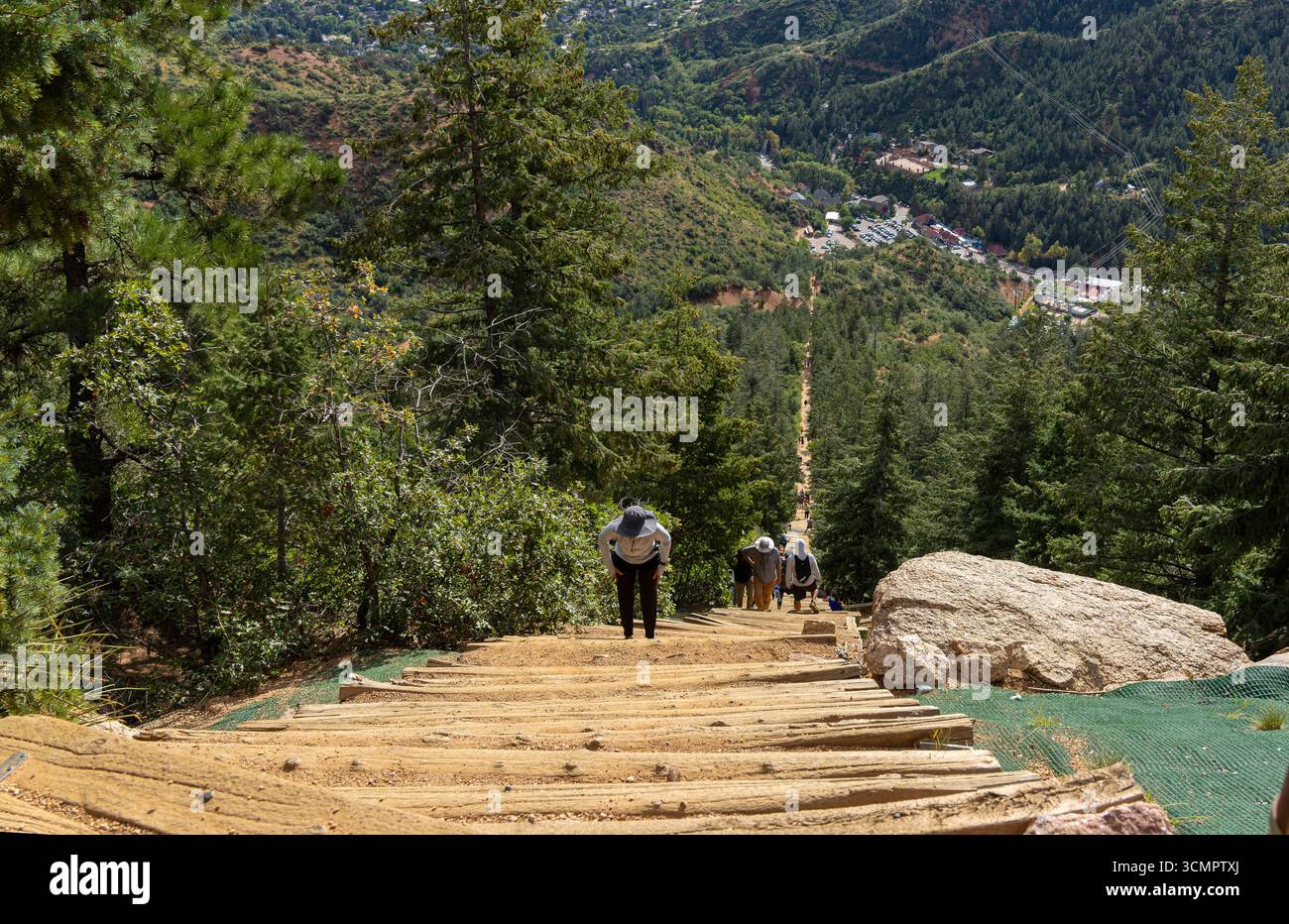 Szenen aus der Manitou Incline mit meinen Neffen Justin und Brady Stockfoto