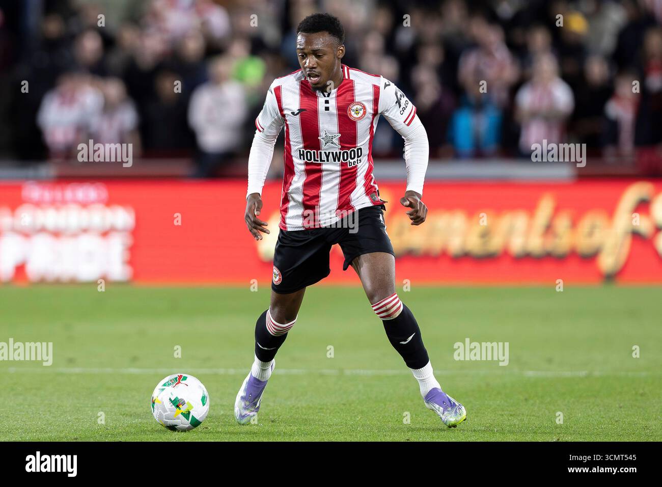 London, Großbritannien. September 2025. London, Großbritannien. September 2025. September 2025; Gtech Community Stadium, Brentford, London, England; Carabao Cup Football, Brentford gegen Aston Villa; Benjamin Arthur von Brentford Credit: Action Plus Sports Images/Alamy Live News Credit: Action Plus Sports Images/Alamy Live News Stockfoto