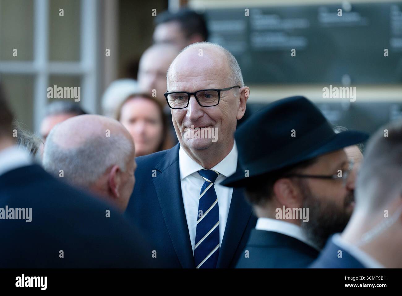 Neujahrsempfang, 75. Jubiläum des Zentralrats der Juden Neujahrsempfang, 75. Jubiläum des Zentralrats der Juden in Deutschland, Jüdisches Museum Berlin, Rosch-Haschana-Empfang, Dietmar Woidke, Ministerpräsident Brandenburg Berlin Berlin GER *** Neujahrsempfang, 75. Jahrestag des Zentralrats der Juden Neujahrsempfang, 75. Jahrestag des Zentralrats der Juden in Deutschland, Jüdisches Museum Berlin, Rosh Hashanah-Empfang, Dietmar Woidke, Ministerpräsident Brandenburg Berlin Berlin Berlin GER Stockfoto