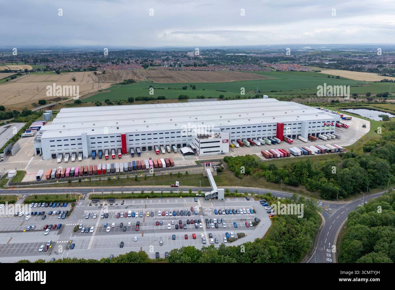 Luftaufnahme des TJX Europe (TK Maxx) Distributionslagers, Knottingley, Großbritannien. Stockfoto