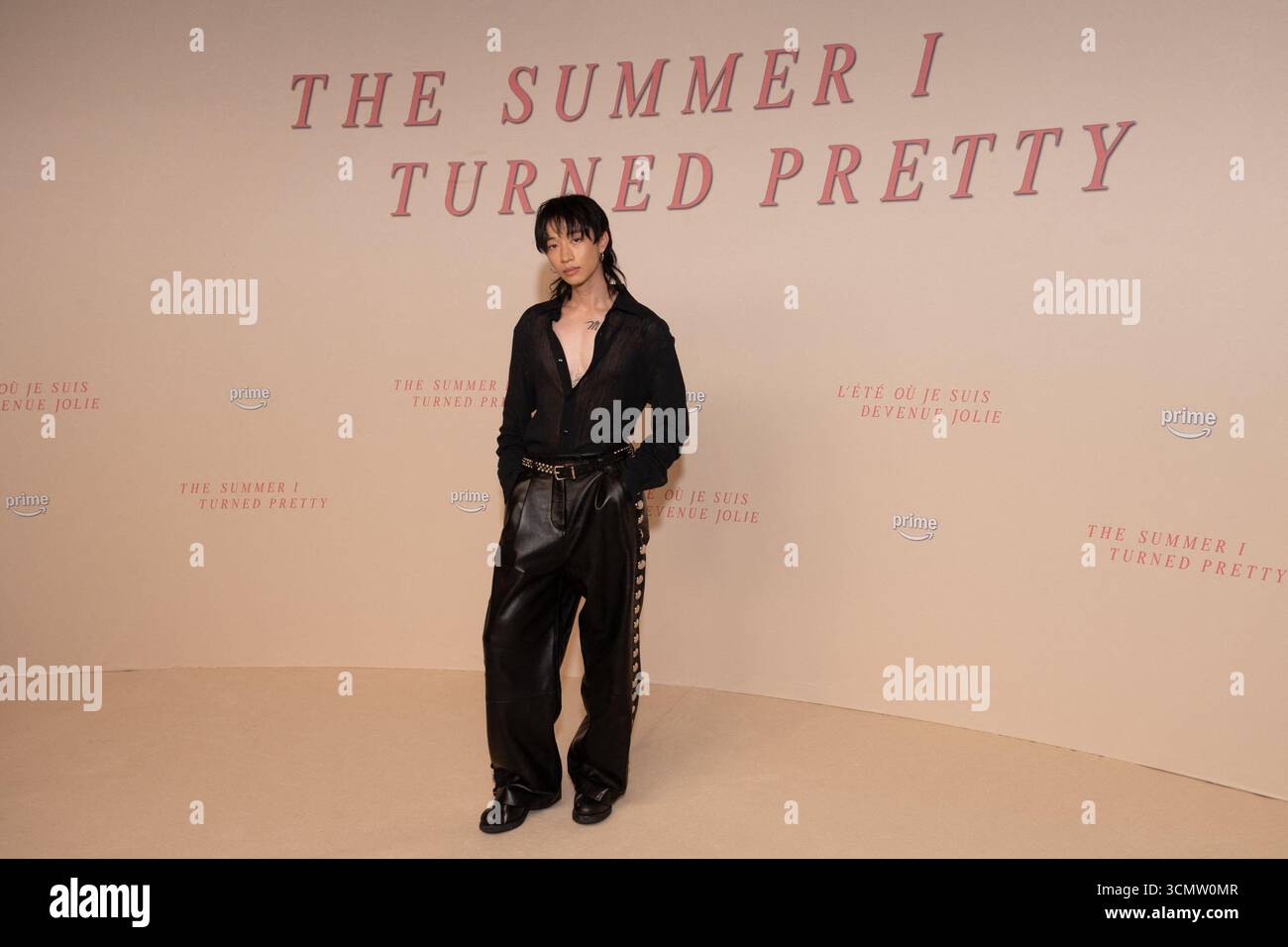 Paris, Frankreich. September 2025. Casey Thai Luong alias Keshi besucht am 17. September 2025 das „L'Ete Où je suis Devenue Jolie“ - The Summer I Turned Pretty“ Season 3 Prime Video Photocall im Marigny Theatre in Paris, Frankreich. Foto: Nasser Berzane/ABACAPRESS.COM Credit: Abaca Press/Alamy Live News Stockfoto