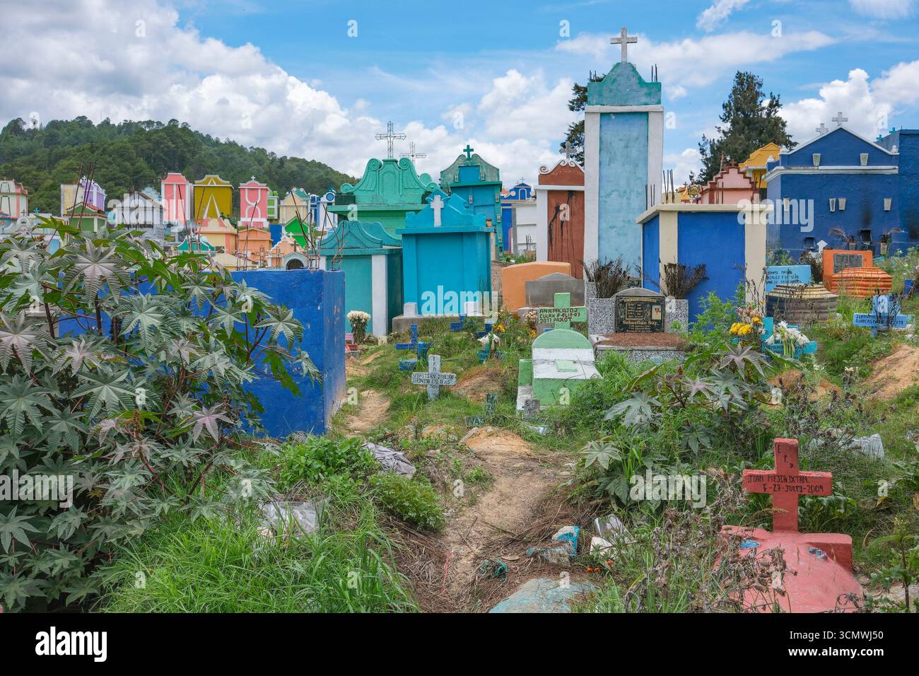 Chichicastenango, Guatemala - 4. Juli 2025: Allgemeiner Friedhof von Chichicastenango, Quiche, Guatemala. Stockfoto