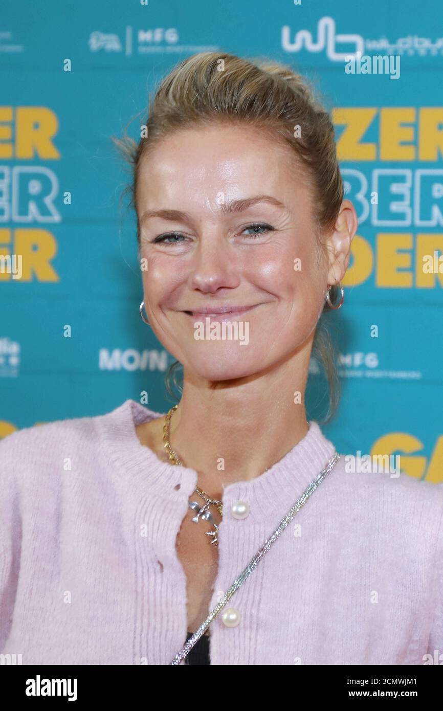 Kinopremiere - ganzer Halber Bruder - in Hamburg Rhea Harder, Premierentour ganzer Halber Bruder , Holi Kino Hamburg, 17.09.2025 *** Kinopremiere von ganzer Halber Bruder in Hamburg Rhea Harder, Premiere Tour ganzer Halber Bruder , Holi Kino Hamburg, 17 09 2025 Copyright: XEventpressxBecherx Stockfoto