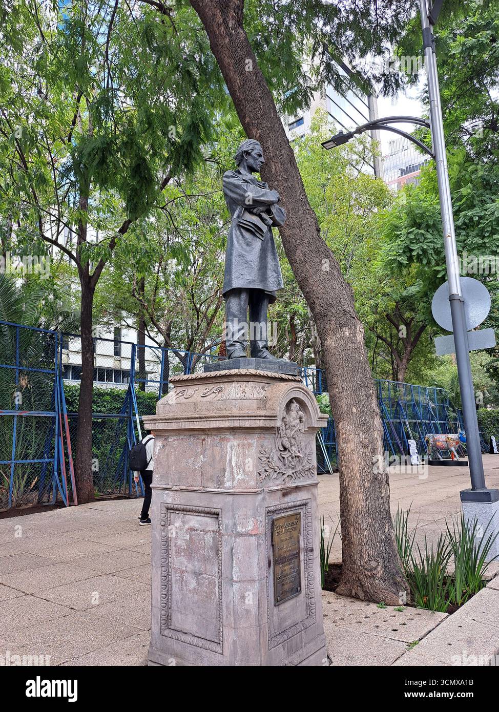 Mexiko-Stadt, Mexiko - 23. August 2023: Paseo de la Reforma ist die wichtigste und emblematischste Straße in Mexiko-Stadt, ein häufiges Zentrum der Proteste Stockfoto
