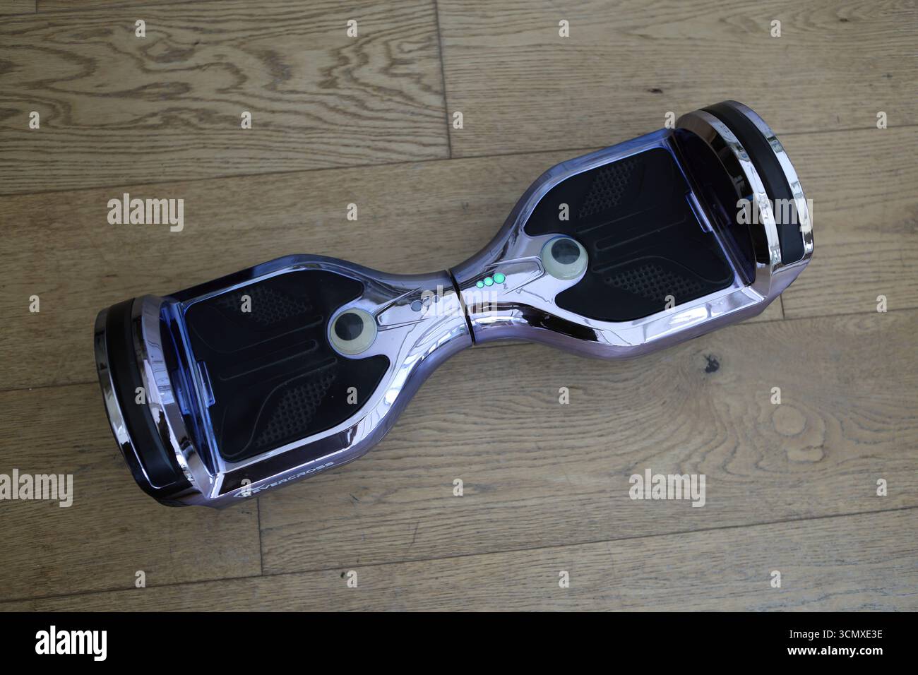 Hoverboard-Tech-Spielzeug in Innenräumen Stockfoto
