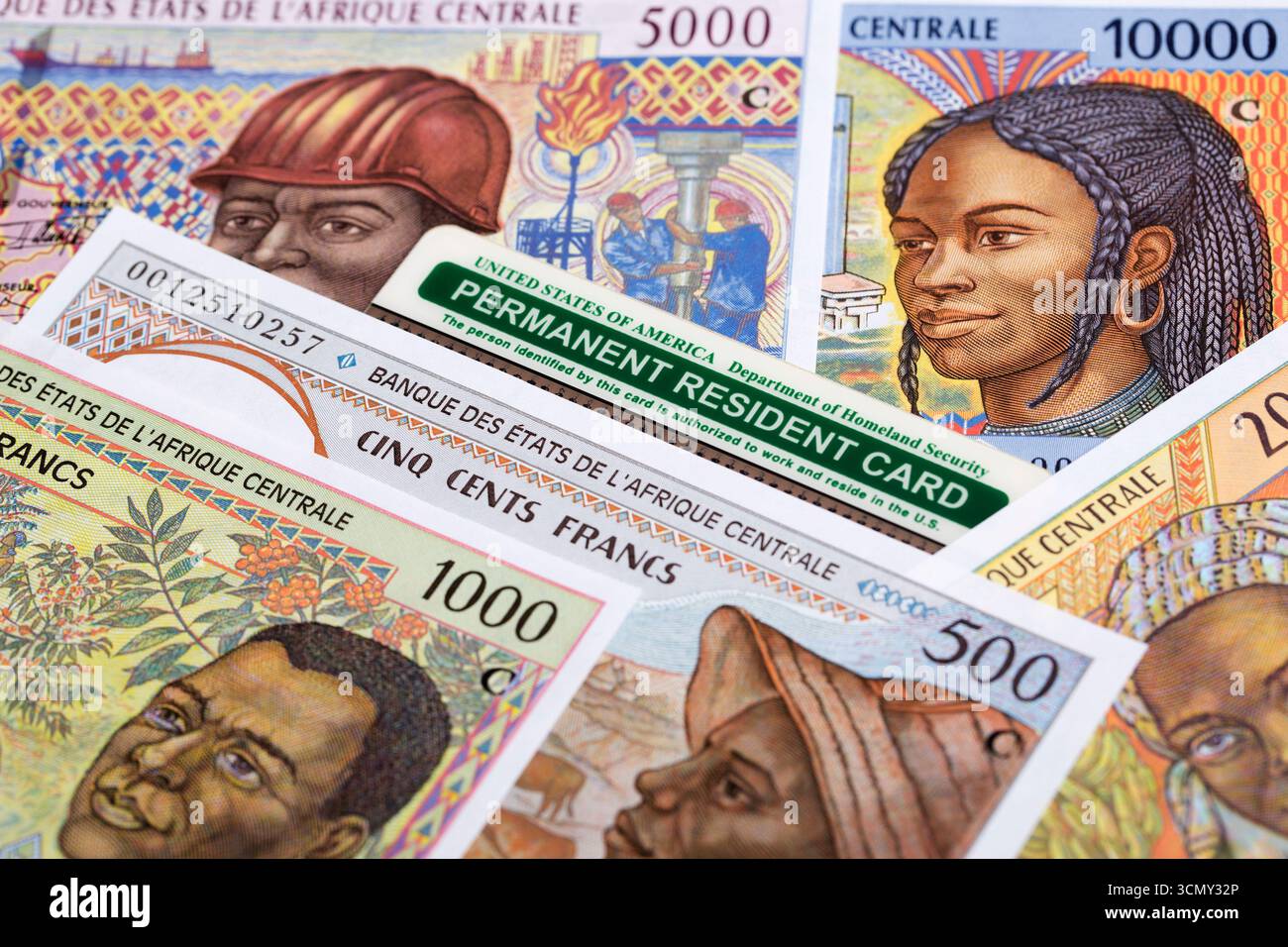 American Permanent Resident Card für zentralafrikanisches CFA-Geld - Franc Stockfoto