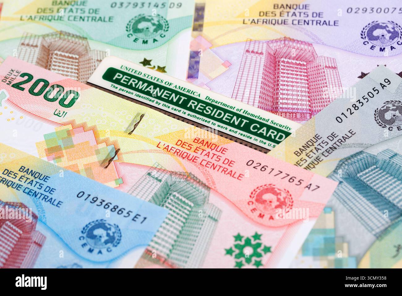 American Permanent Resident Card für zentralafrikanisches CFA-Geld - Franc Stockfoto