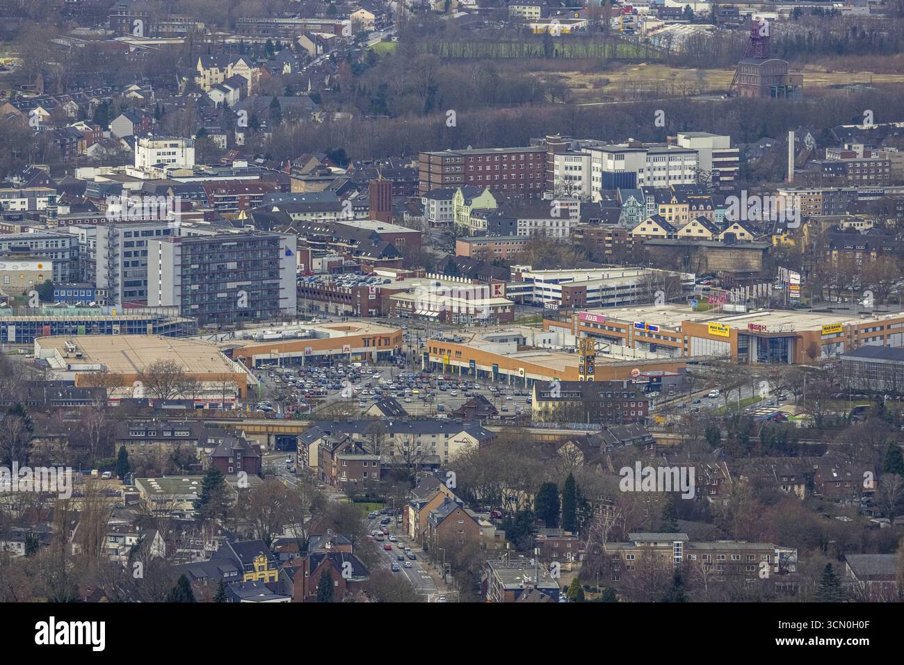 Luftansicht, Einkaufszentrum Sterkrader Tor, technisches Rathaus, Sterkrade Mitte, Oberhausen, Ruhrgebiet, Nordrhein-Westfalen, Deutschland, Behörde, Stockfoto