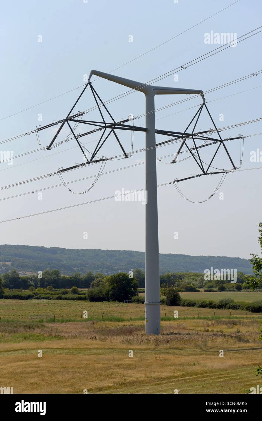 Neue T pylons Nr Portishead, Bristol, National Grid Strompylon-Erweiterung für Somerset Stromnetz für Hinkley C Kraftwerksausgang Aug 2025 Stockfoto