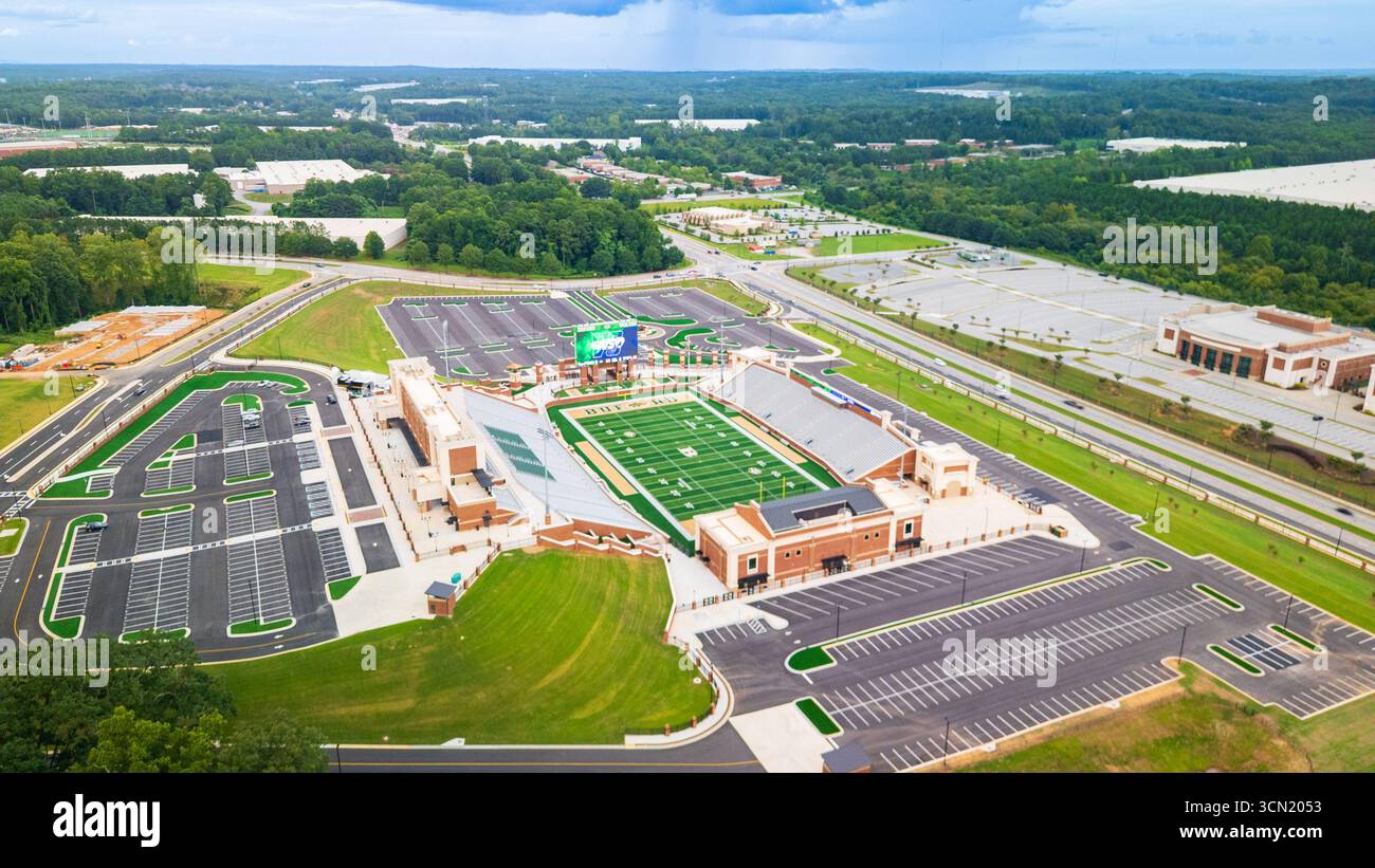 Buford, Georgia – 13. August 2025: Phillip Beard Stadium ist ein High School Football Stadion in Buford, Georgia, wo die Buford High School Wolves, Opene, beheimatet sind Stockfoto