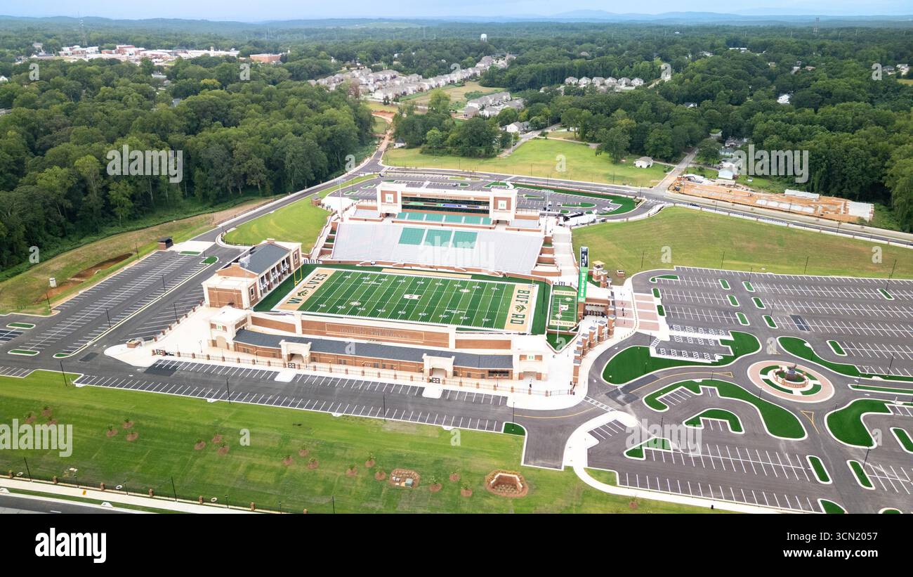 Buford, Georgia – 13. August 2025: Phillip Beard Stadium ist ein High School Football Stadion in Buford, Georgia, wo die Buford High School Wolves, Opene, beheimatet sind Stockfoto