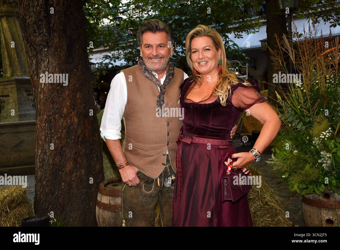 Thomas anders mit Ehefrau / HeidiFest von Heidi Klum / Hofbräu / München / 18. September 2025 *** Thomas anders mit Ehefrau HeidiFest von Heidi Klum Hofbräu München 18. September 2025 Stockfoto