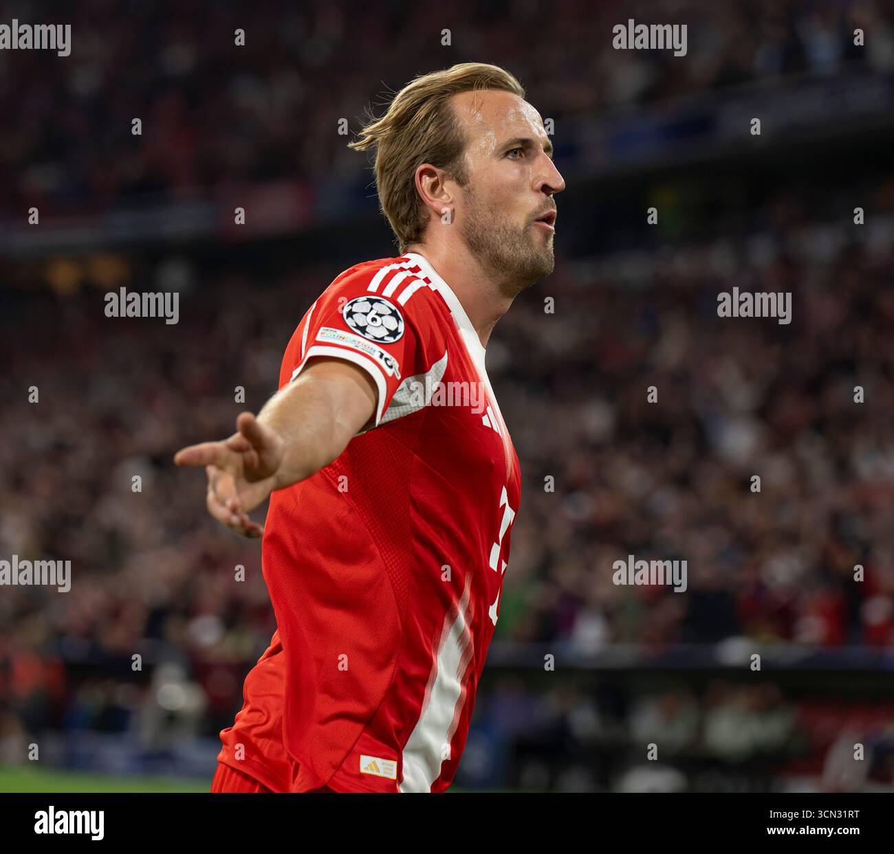 Harry Kane feierte sein zweites Tor gegen Chelsea FC Stockfoto