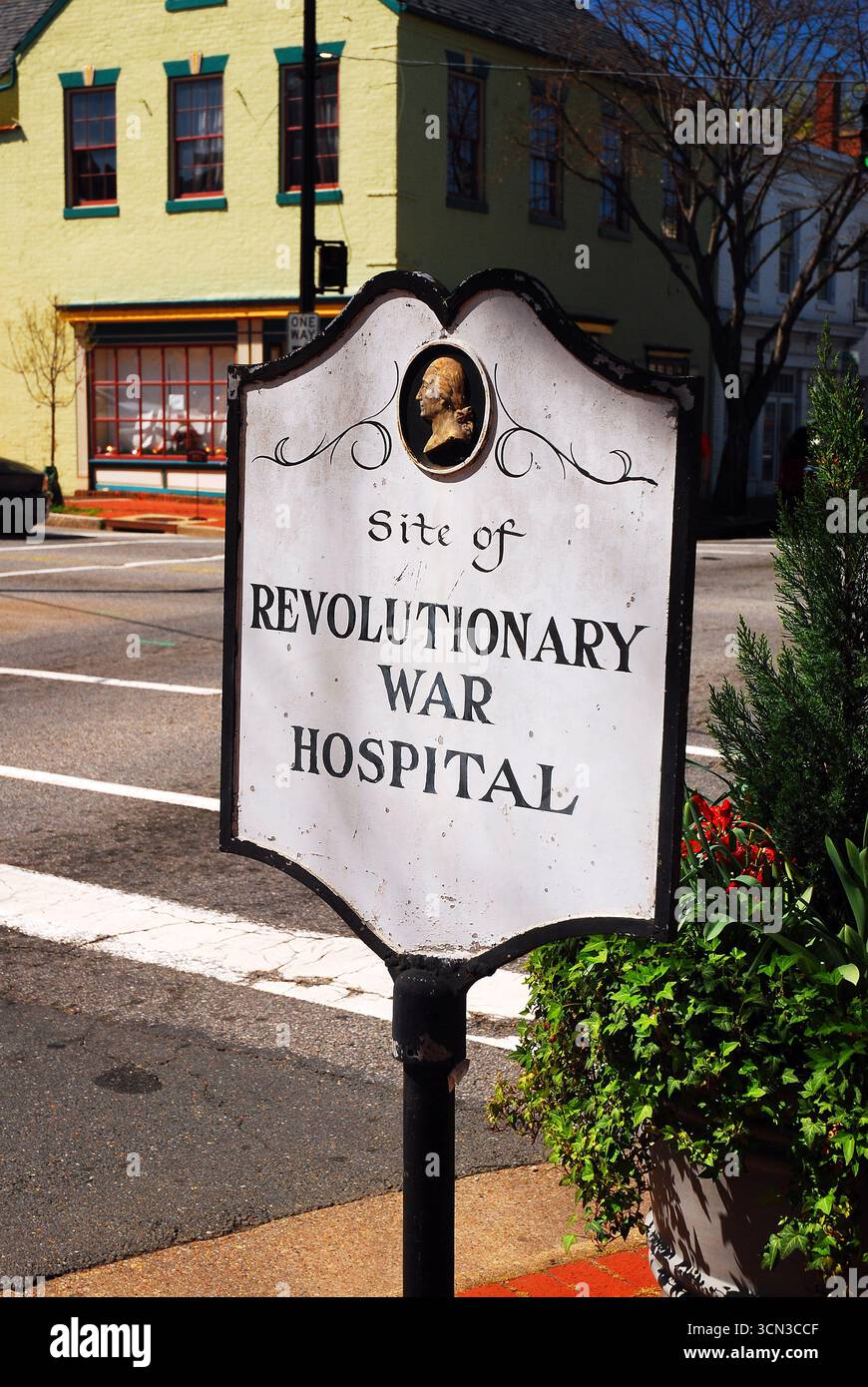 Ein Schild markiert den Standort eines Krankenhauses aus der Zeit der Amerikanischen Revolution in Fredericksburg, Virginia Stockfoto