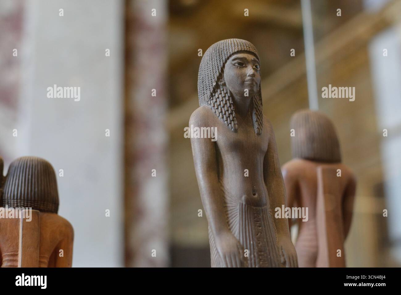 Antike ägyptische Artefakte in einem Museum. Stockfoto