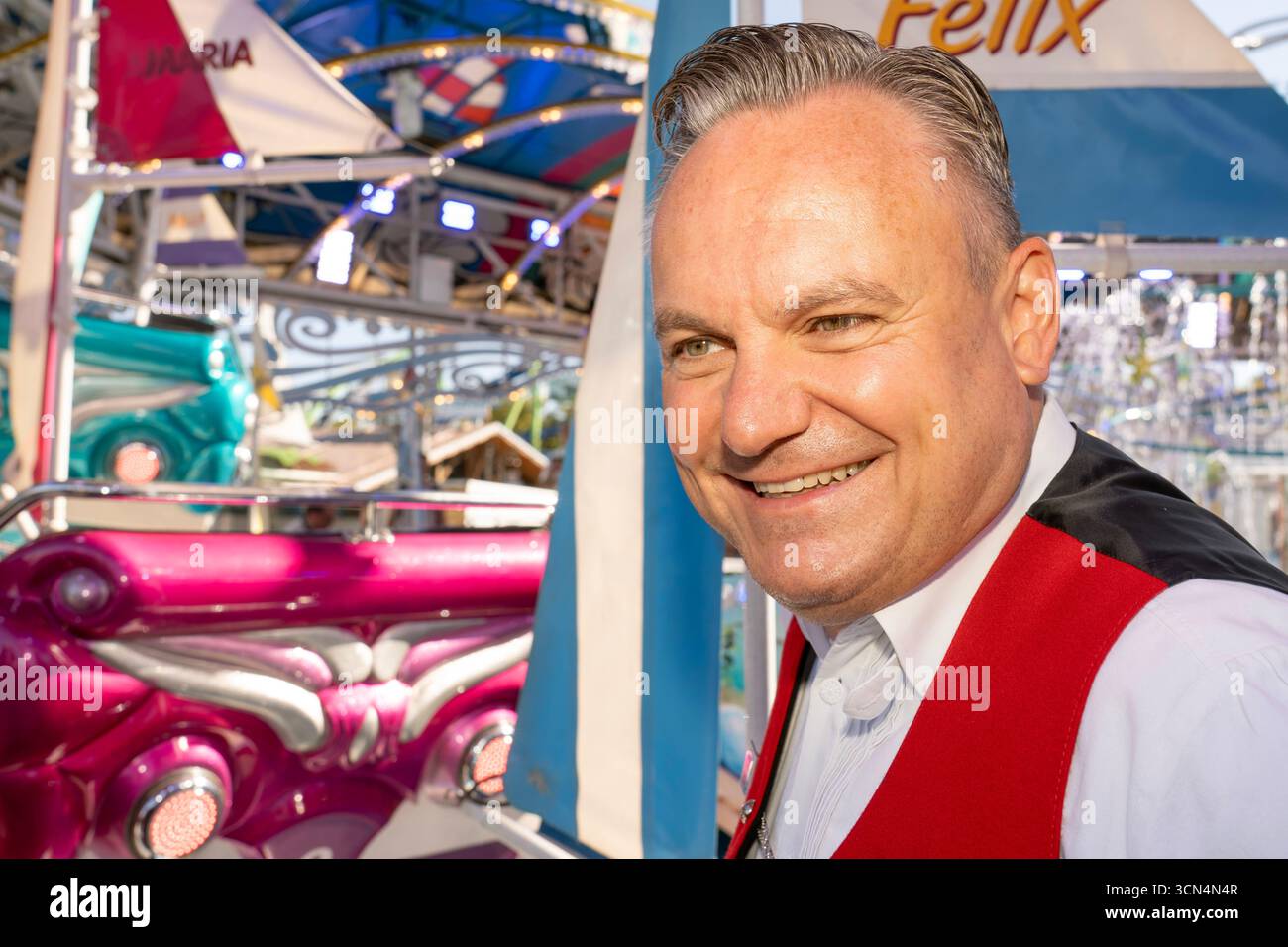 Dr. Christian Scharpf, Münchner Wirtschaftsreferent und Wiesn-Chef, München, September 2025 Deutschland, München, September 2025, Dr. Christian Scharpf, SPD, Münchner Wirtschaftsreferent und Wiesn-Chef, beim traditionellen Presserundgang, Bayern, bayerisch, *** Dr. Christian Scharpf, Münchner Wirtschaftsberater und Wiesn-Chef, München, September 2025 Deutschland, München, September 2025, Dr. Christian Scharpf, SPD, Münchner Wirtschaftsberater und Wiesn-Chef, auf der traditionellen Pressetour, Bayern, Bayern, Stockfoto
