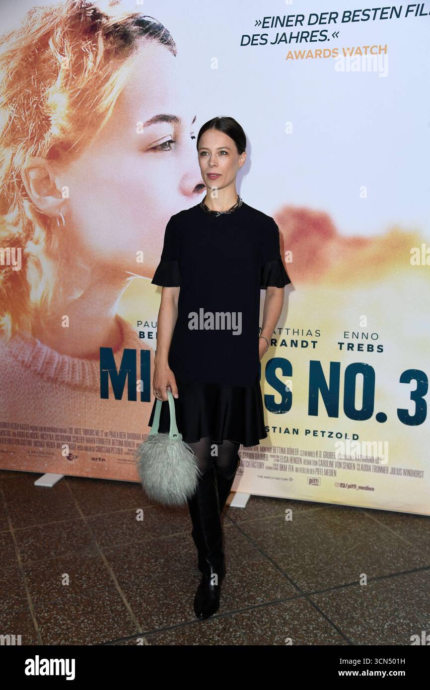 Paula Beer bei der Premiere von MIROIRS NO. 3 in Berlin am 18.09.2025 *** Paula Beer bei der Premiere von MIROIRS NO. 3 in Berlin am 18 09 2025 Stockfoto