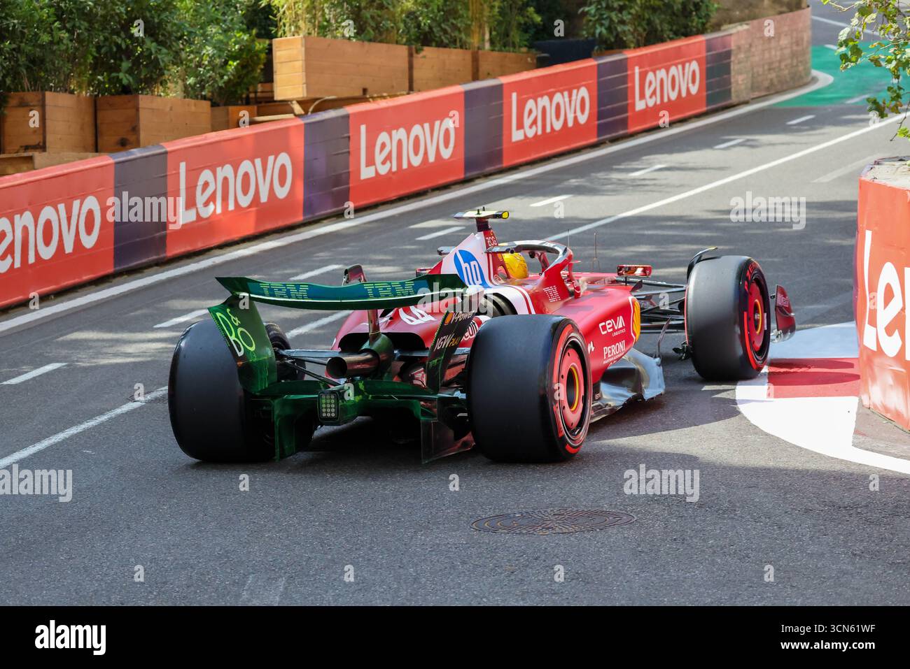 Aserbaidschan GP F1 2025 am 19. September 2025 in Baku, Aserbaidschan - Formel 1 Lewis Hamilton auf Scuderia Ferrari während des freien Trainings - Credit: Simone Frigerio/Alamy Live News Stockfoto
