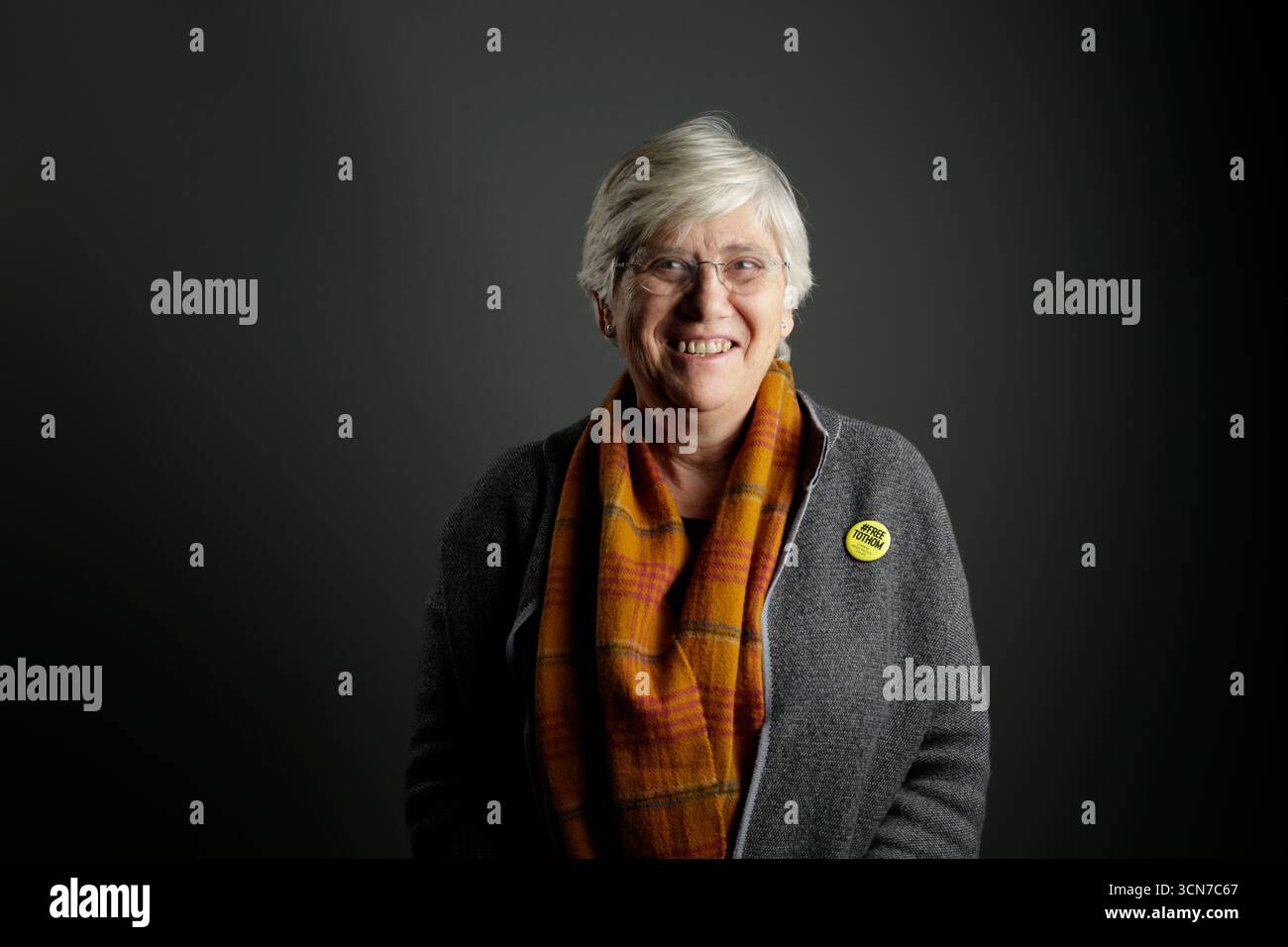 Studio-Kopffoto-Porträt von Clara Ponsati, katalanischer Abgeordneter Stockfoto