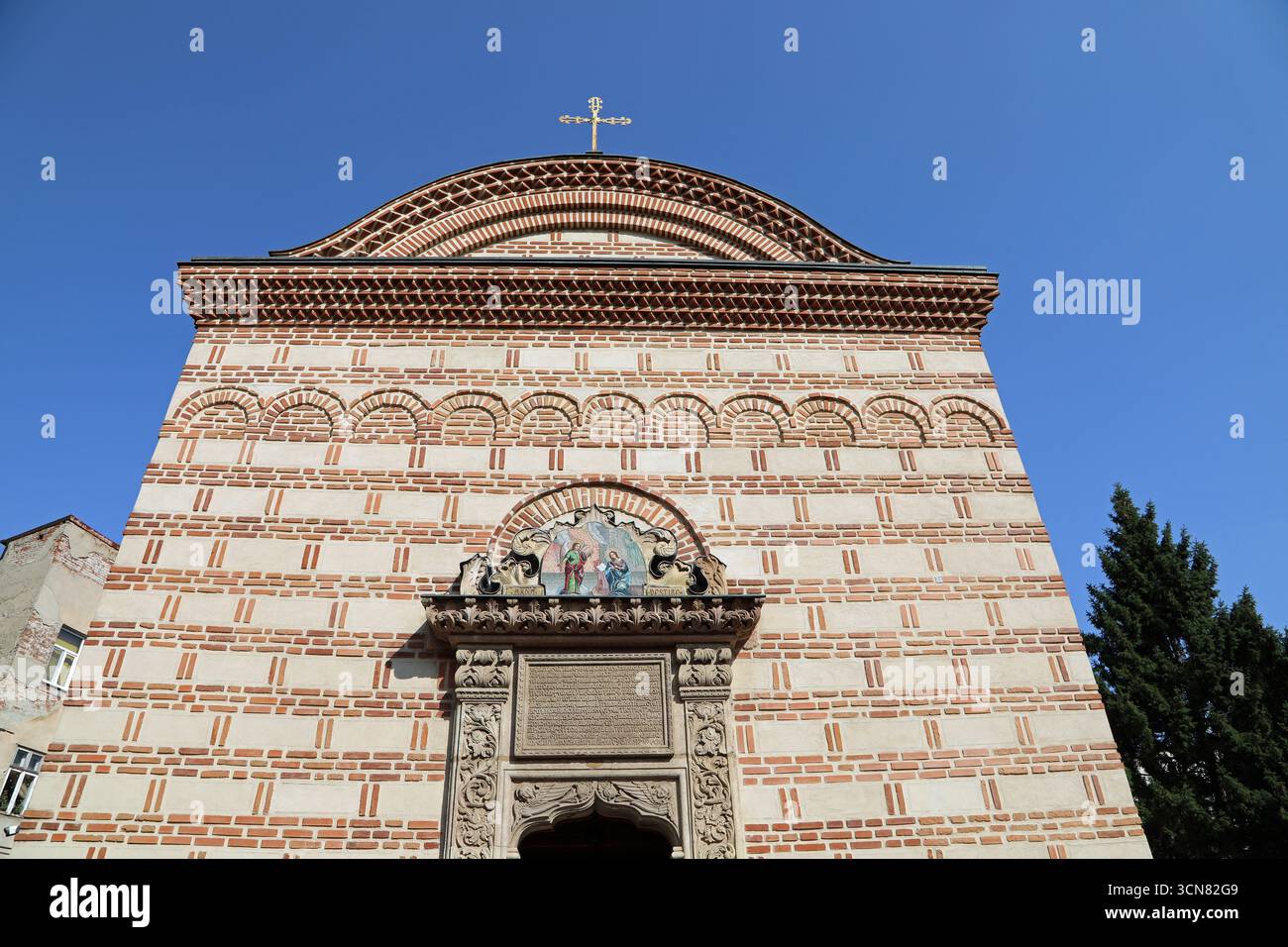 Historische Kirche St. Antonius im Stadtteil Lipscani von Bukarest Stockfoto