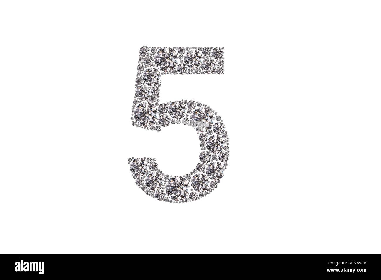 Die Nummer 5 besteht aus kleinen Diamanten. Es ist eine einzigartige und kreative Art, die Zahl darzustellen Stockfoto