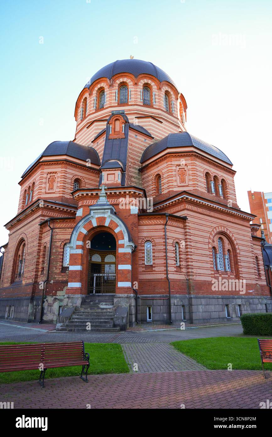 Kathedrale der Auferstehung Jesu Christi in Narva, Estland - Neo-byzantinisch-orthodoxe Kirche, die 1890 für die Baumwollmühlenarbeiter der Krenh erbaut wurde Stockfoto