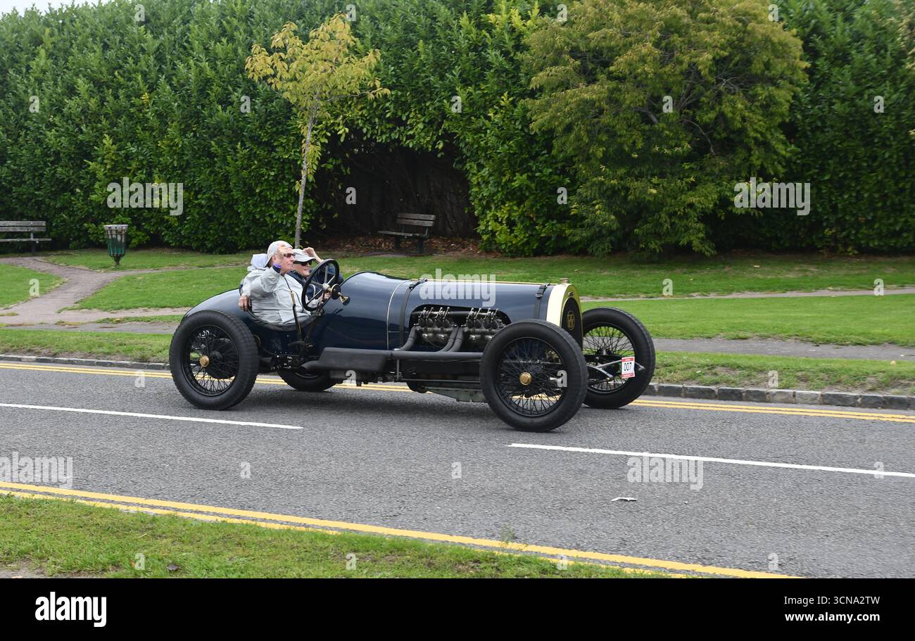 Kop Hill Aufstieg 2025. Klassische Motorsportveranstaltung in Princes Risborough, Buckinghamshire, Großbritannien Stockfoto