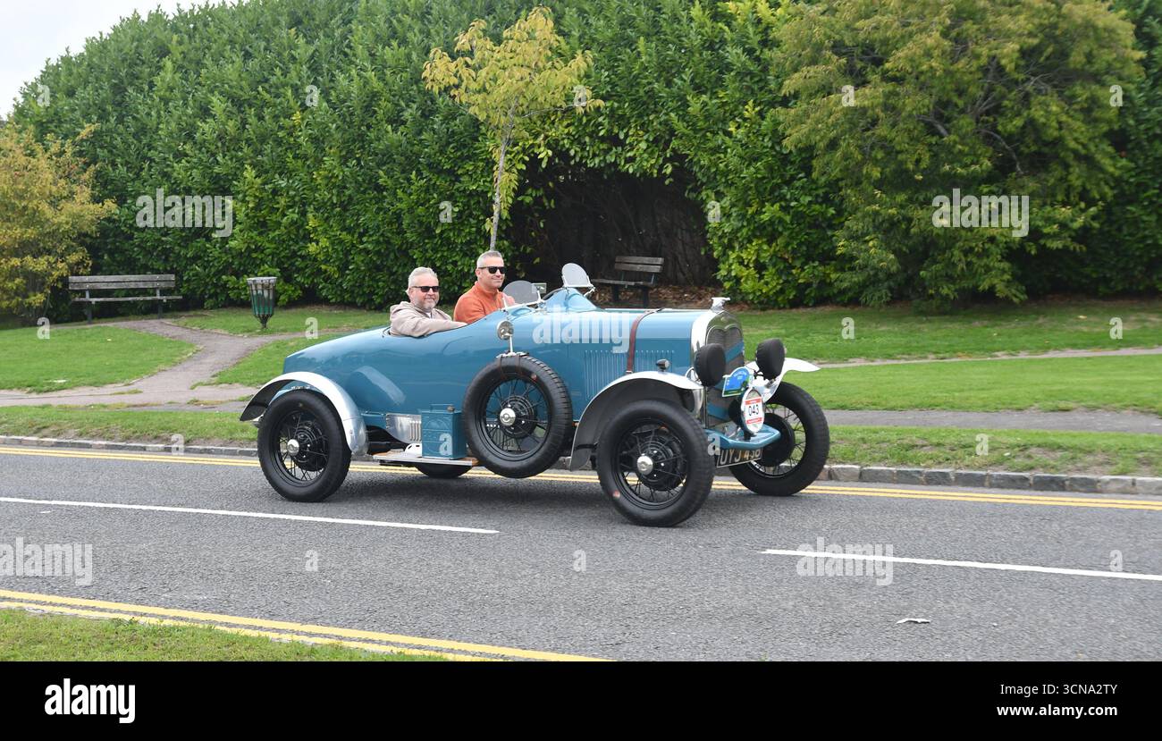 Kop Hill Aufstieg 2025. Klassische Motorsportveranstaltung in Princes Risborough, Buckinghamshire, Großbritannien Stockfoto